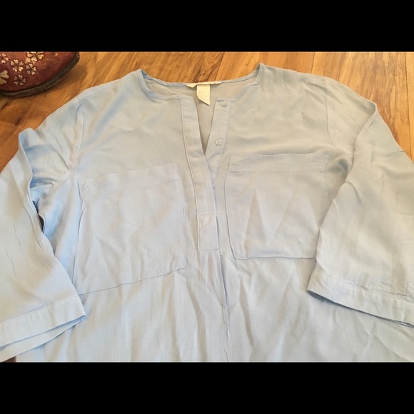 ✨3 for 15✨ H&M button-down shirt dress - Picture 4 of 7